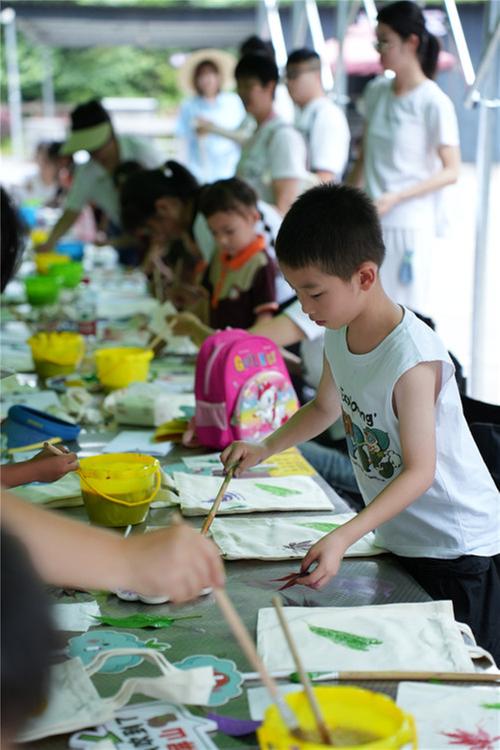 探索自然 拥抱生态