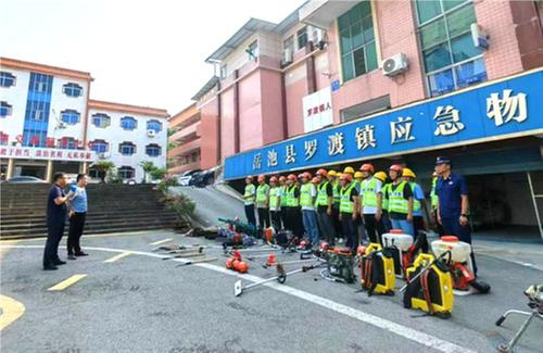 罗渡镇开展森林防火消防器材培训