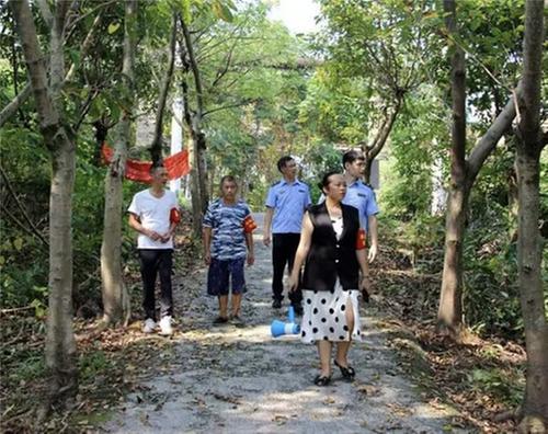 “人防+技防” 内江市市中区筑牢森林防火安全网