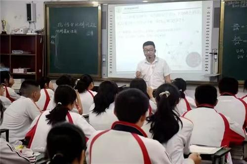 龚烈：躬耕教坛育得天下桃李