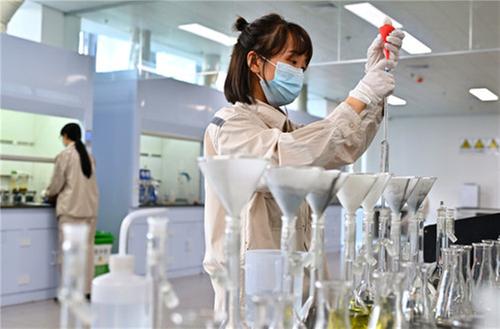 仁寿县：赶订单 忙创新 抓升级 企业干劲十足谋发展