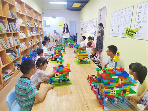 【追风少年·科创训练营】亲子搭建创意无限 小手拼出大世界