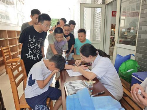 什邡市师古中心卫生院开展新生入学结核病筛查工作