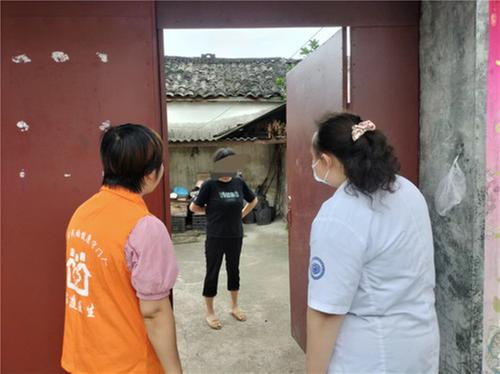 孝德镇卫生院：健康敲门行动 守护群众健康