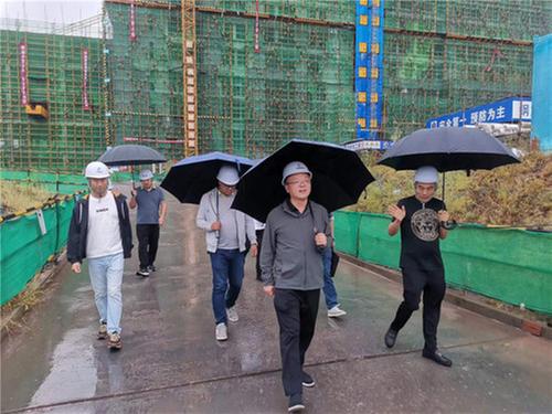 严守安全红线 护航国庆施工