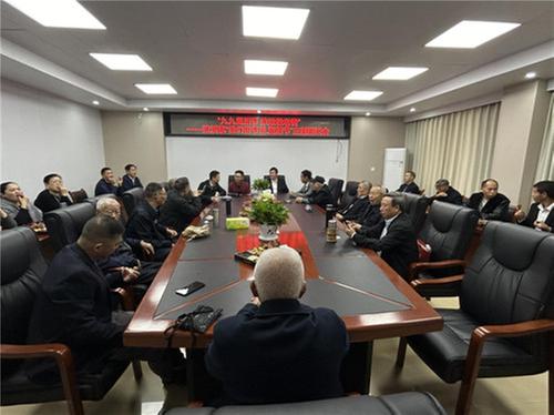 浓溪镇举办重阳节主题座谈会和义诊活动