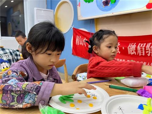 青神县：节约粮食 你我“童”行