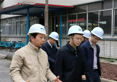 内江市市中区领导督导大气污染防治工作