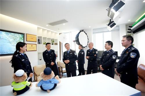 揭牌！华蓥市公安局新媒体工作室成立