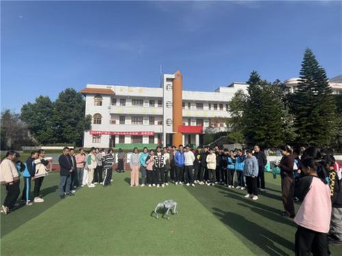 广安区科协联合市科协开展2024年“科普大篷车进校园”巡展活动