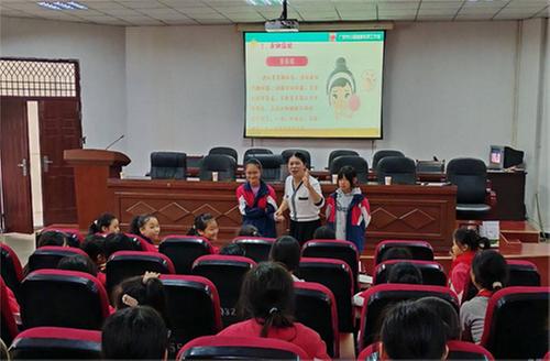 前锋区：家校携手 润心共育