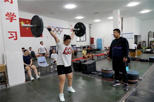 广安中学争当校园体育发展排头兵