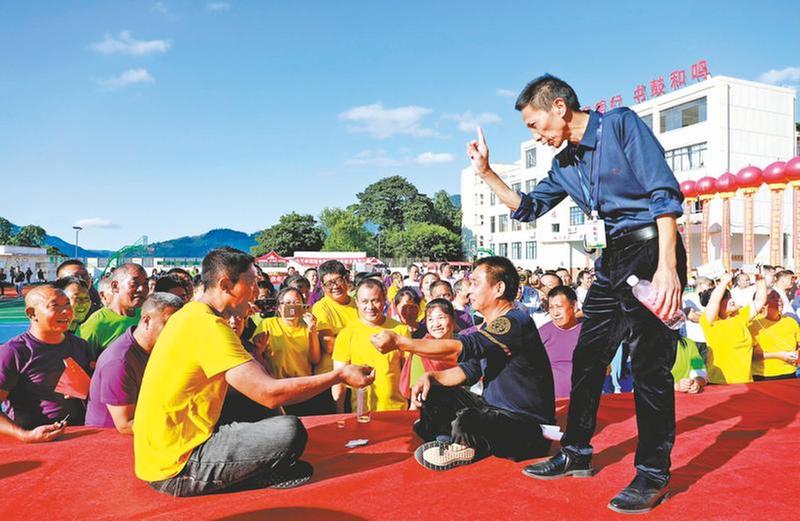 农民运动会“嗨翻天” 乡村振兴劲头足