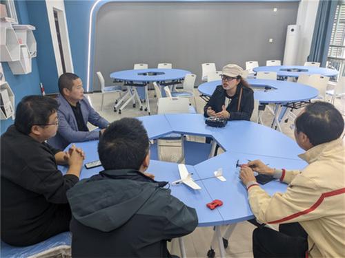 三台县科协到三台一中调研指导工作