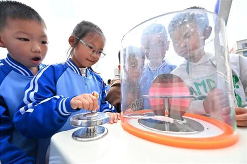 仁寿县：用活用好科普资源 提升青少年科学素质