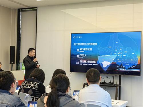 紧贴需求 精准辅导