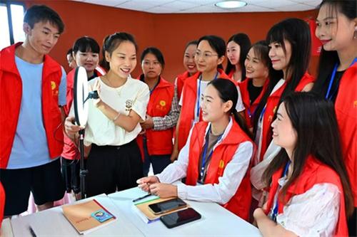 四川仁寿：做优做强电商产业 激活高质量发展“一池春水”