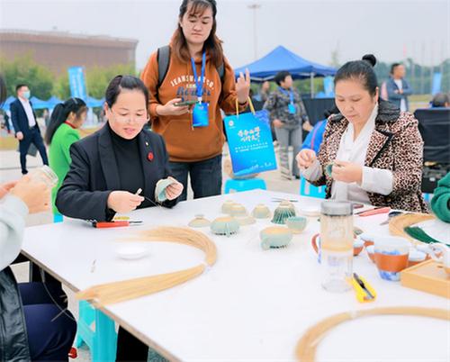 四川省劳务品牌成果交流暨“青神竹编”劳务品牌推介活动在青神举行