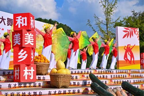 眉山仁寿：百姓舞台百姓登台 打造没有围墙的文化剧场