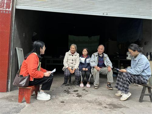 沙河镇乐坝小学控辍保学“一个不能少”