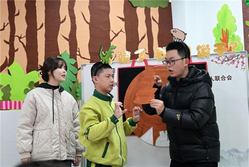 内江东兴区：“医教融合”助成长