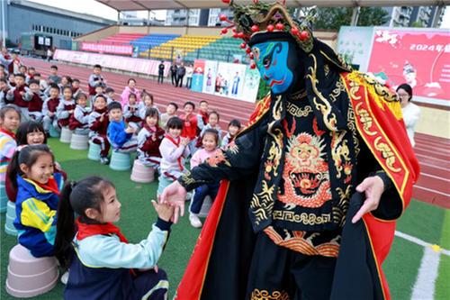 眉山丹棱：公共文化服务点亮群众美好生活