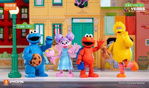 布鲁可于2024新加坡动漫展全球首发新IP新品 积极布局全球化战略