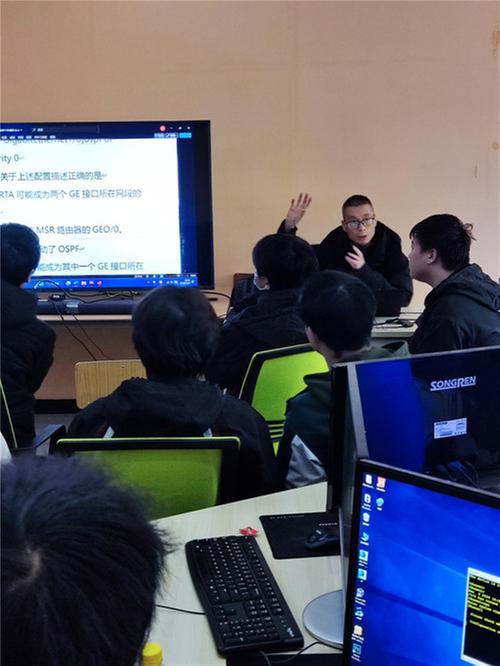 培养高素质ICT技术技能人才！四川托普学院第2期新华三认证网络工程师（H3CNE）培训圆满收官