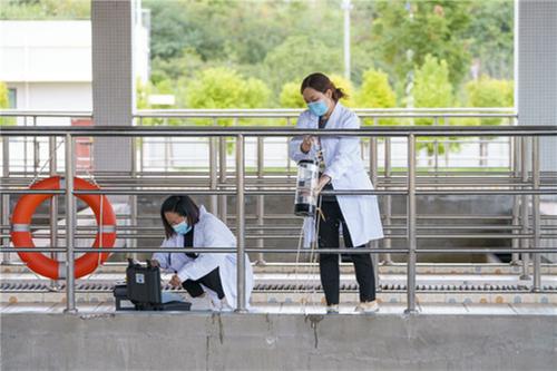 梁远琼家的水桶“下岗”啦