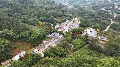 青神：天池村擦亮生态旅游金招牌