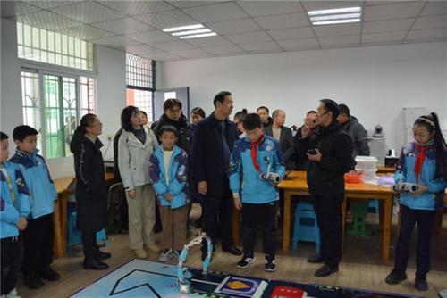 南江县文庙小学举行“校联体”启动仪式暨联合教研活动