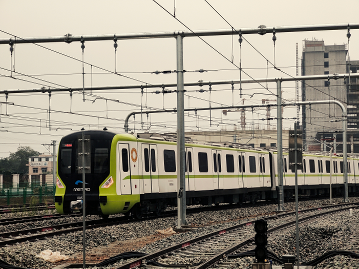 成都轨道交通8号线二期正式开通运营