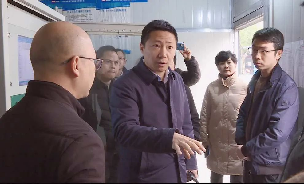 内江市市中区领导督导检查企业减排措施落实工作