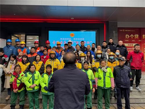 青神：工会驿站温暖升级