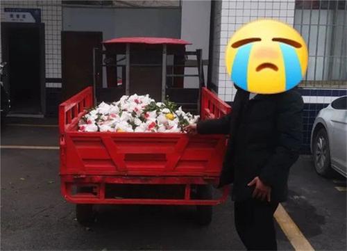 眉山天府公安速破“耙耙柑”失窃案