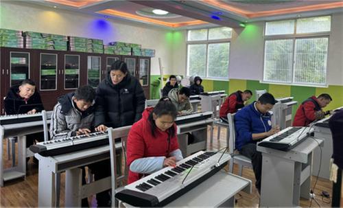 南江特殊校常态化开展走班制活动课