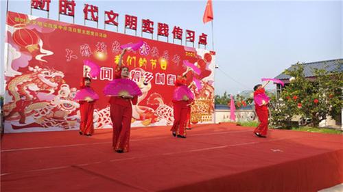 四川丹棱：“村晚”好戏连台 喜迎蛇年新春