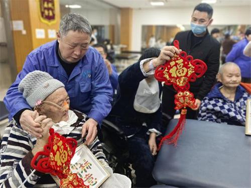 奎阁街道开展“迎老乡、回故乡、建家乡”座谈会