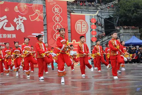 四川丹棱：民俗巡演迎元宵  精彩纷呈庆佳节