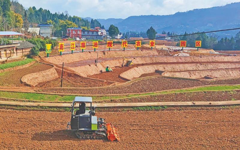 唱响春耕备耕“进行曲”