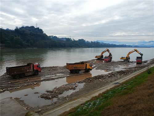 洪雅：冲刺“开门红” 交通项目建设忙