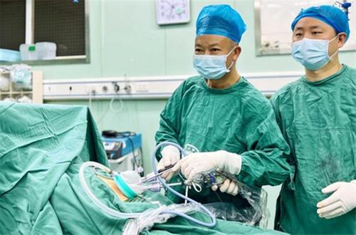  肝胆相照 “胰”路同行