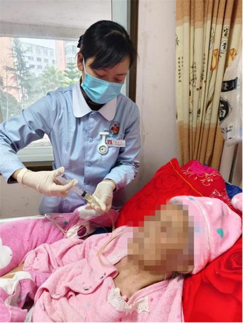 大竹县人民医院外科第二党支部喜获市级标杆荣誉