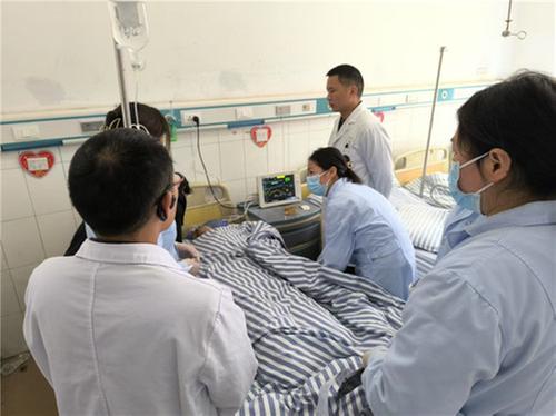 上下联动显合力 生死接力创奇迹