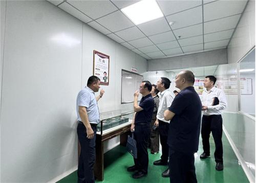 内江威远县科协开展常委主题调研助力中医药产业发展
