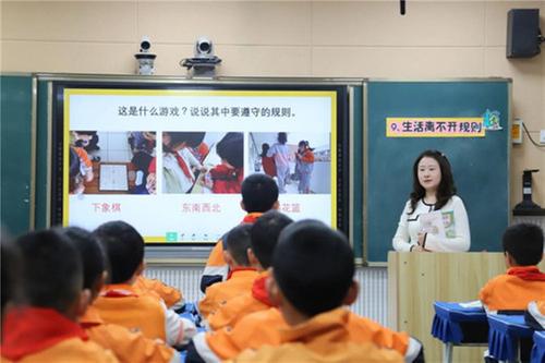 南江县朝阳小学构建多元展评育人新生态
