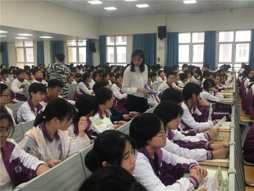 巴中市南江县科协开展“阅润童心 悦享成长”健康教育讲座