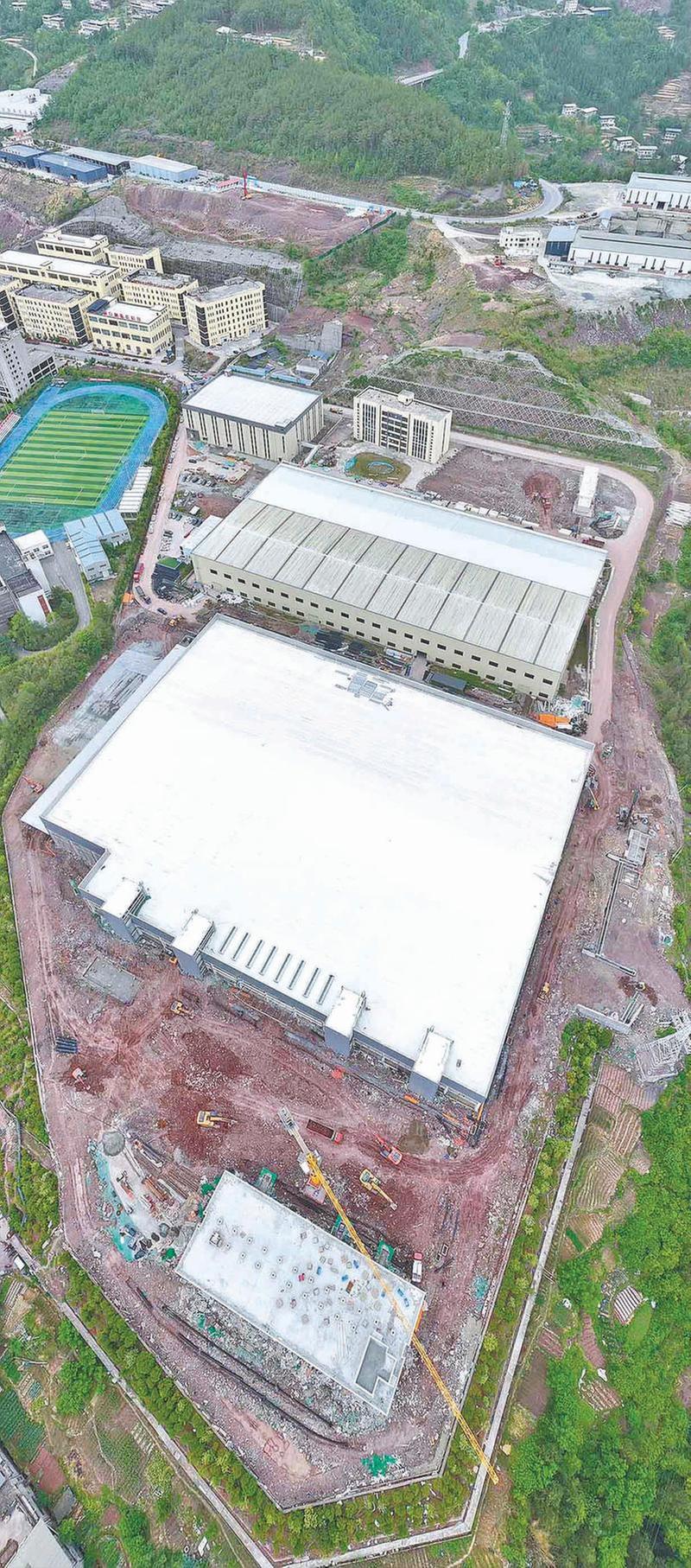 奋战“头号工程” 全力冲刺投产