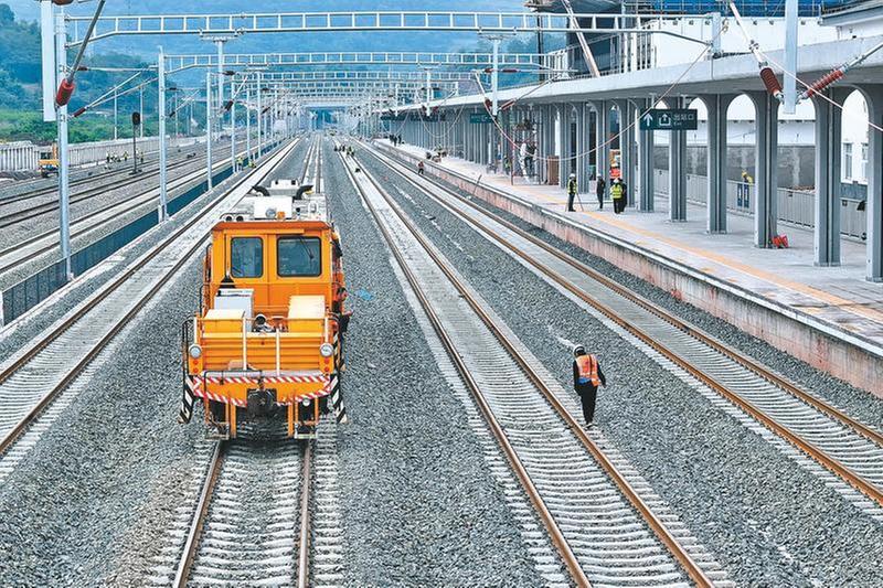 隆泸叙铁路建设忙